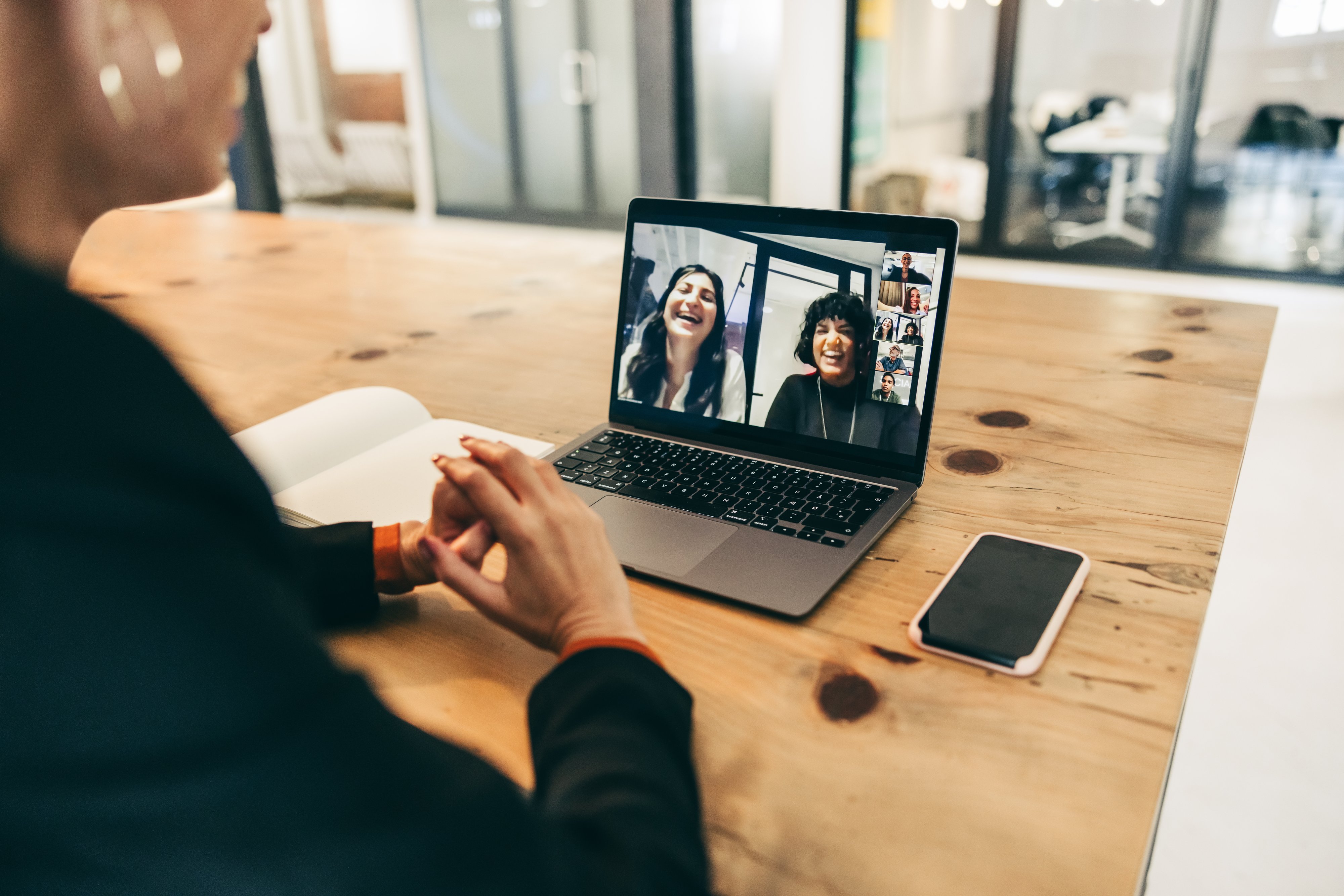 Faça Parte Do Programa De Parcerias Eletromidia